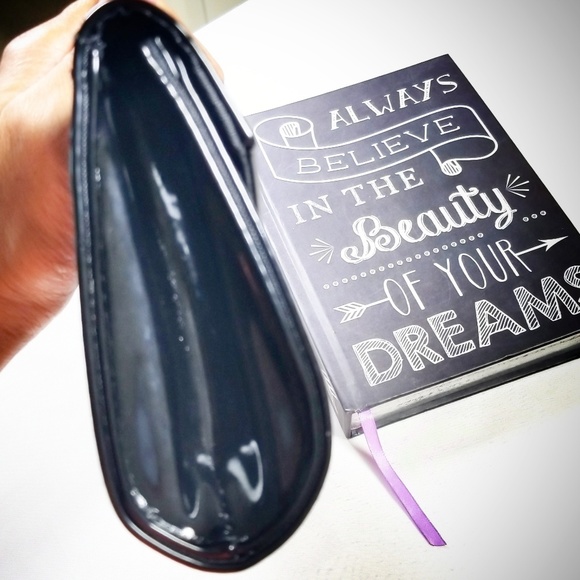 Black Clutch by iCHI - Picture 8 of 8